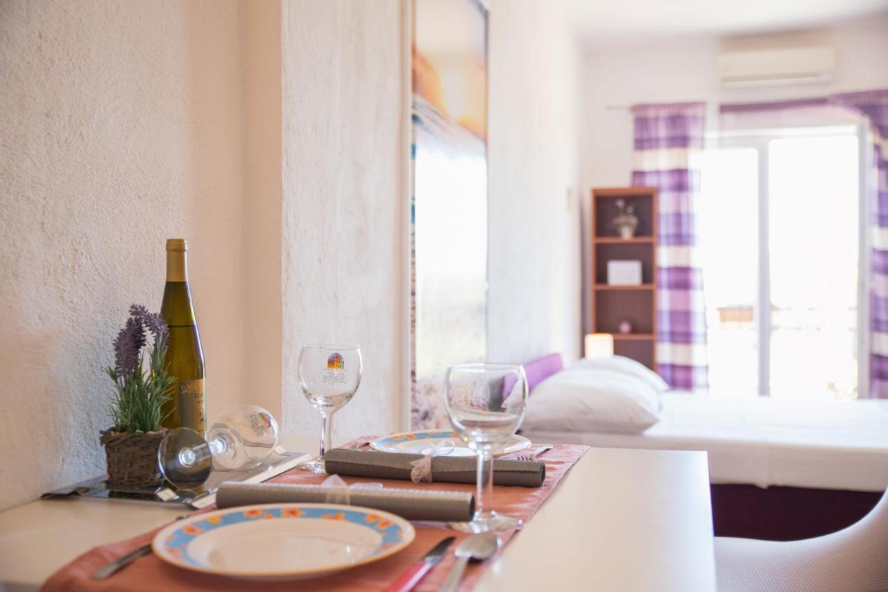 Apartment Livaja Kastel Novi ภายนอก รูปภาพ