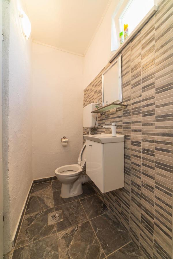 Apartment Livaja Kastel Novi ภายนอก รูปภาพ