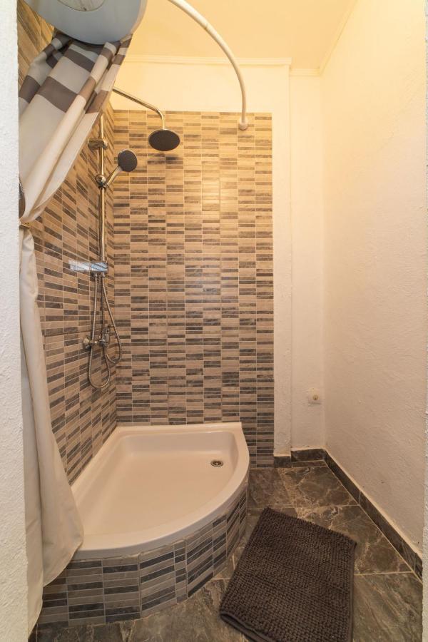 Apartment Livaja Kastel Novi ภายนอก รูปภาพ